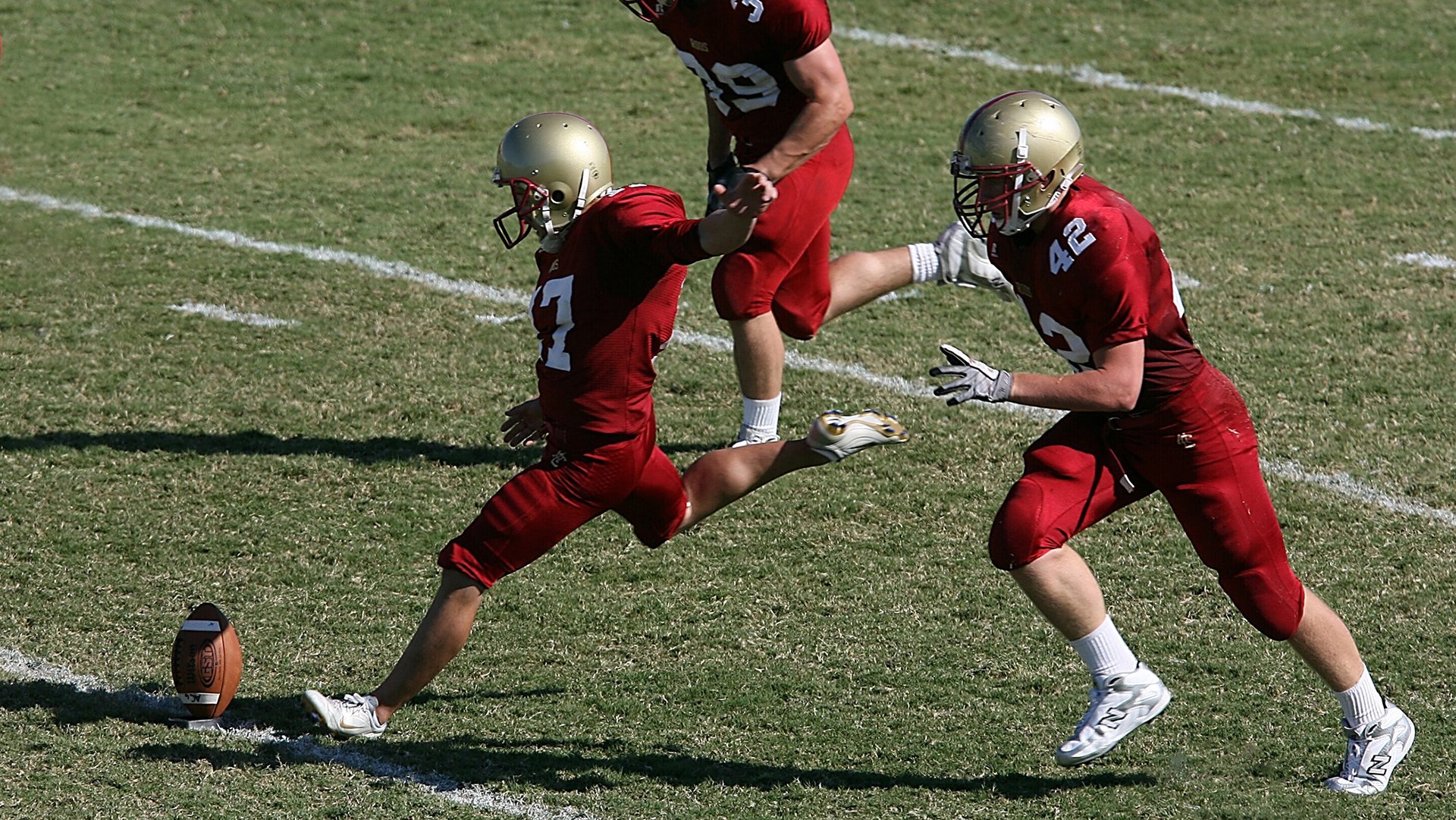 维尔·冯·威克:凭借强壮体魄,屡屡打破对方防线,为南非队提供优势